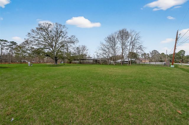 25409 Pebble Drive, Huffman, TX 77336