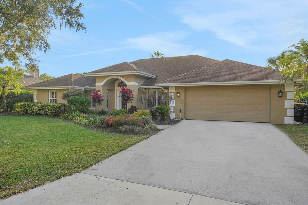 3155 BEAUCHAMP COURT, Winter Haven, FL 33884