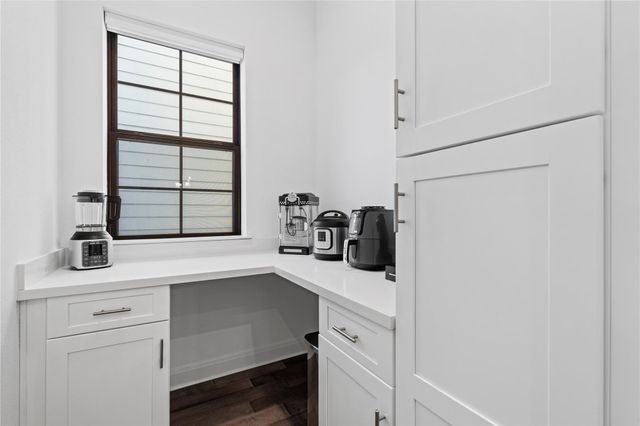 3319 Beverly Forest Drive, Houston, TX 77057