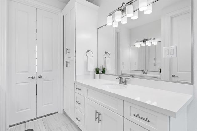 3319 Beverly Forest Drive, Houston, TX 77057