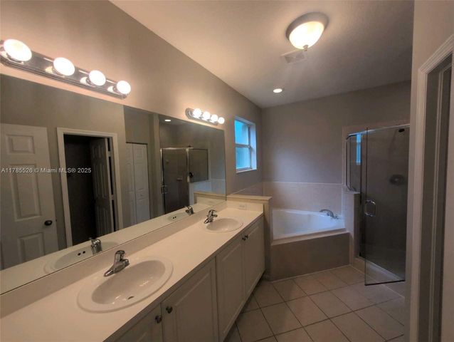 146 NE 36th Ter, Homestead, FL 33033