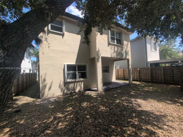 146 NE 36th Ter, Homestead, FL 33033