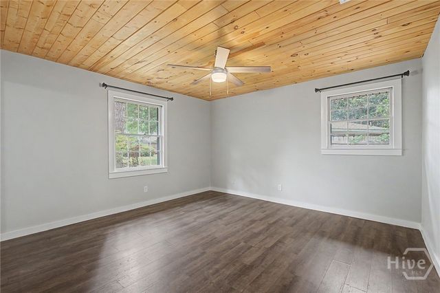 9 Glen Eden Court, Savannah, GA 31419