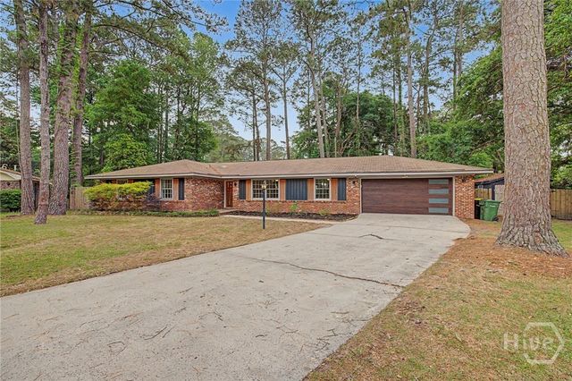 9 Glen Eden Court, Savannah, GA 31419