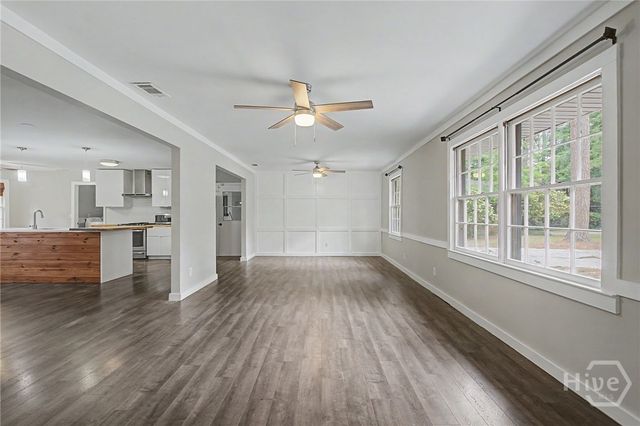 9 Glen Eden Court, Savannah, GA 31419