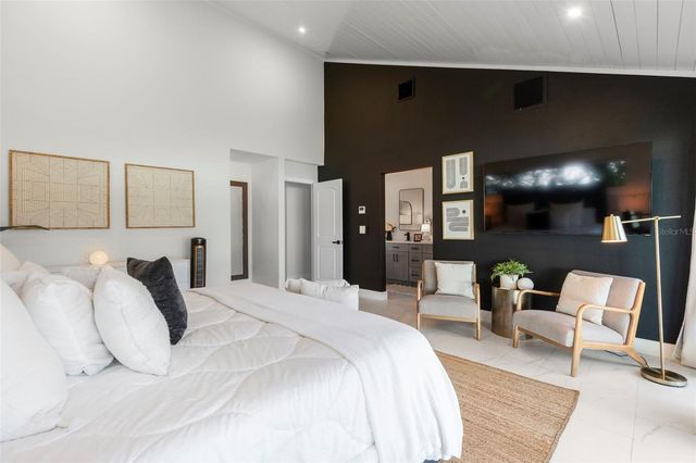 1008 MICHIGAN BOULEVARD, Dunedin, FL 34698