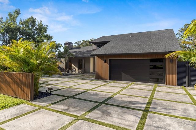 1008 MICHIGAN BOULEVARD, Dunedin, FL 34698