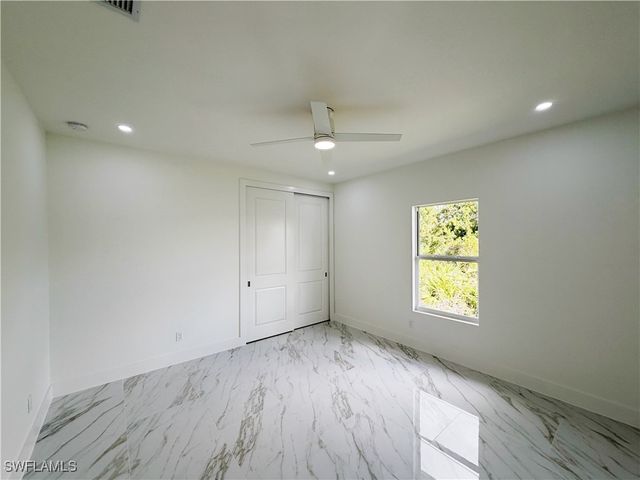 852 Chipley ST E, Lehigh Acres, FL 33974