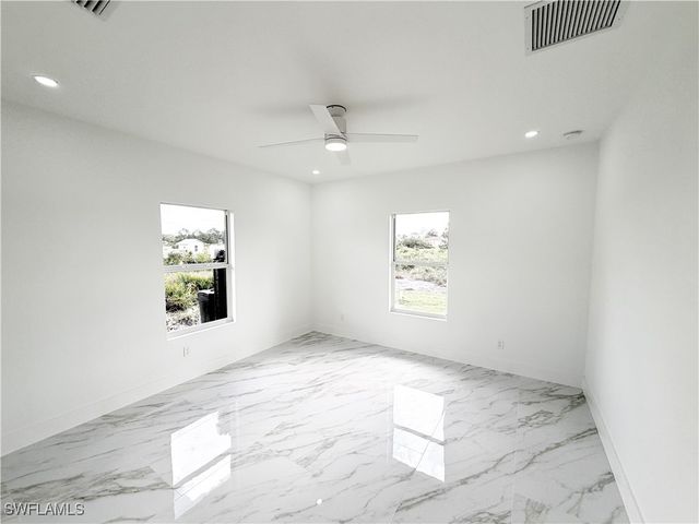 852 Chipley ST E, Lehigh Acres, FL 33974