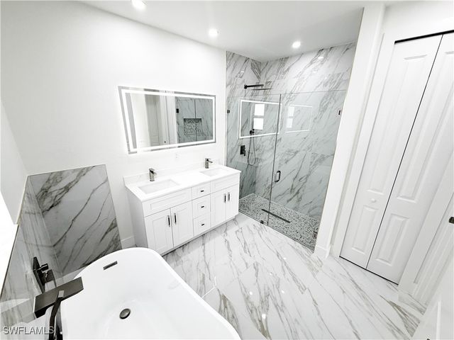 852 Chipley ST E, Lehigh Acres, FL 33974