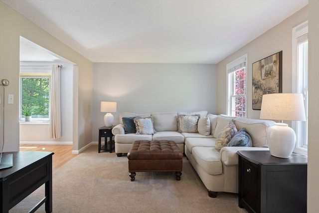 169 Brook St, Franklin, MA 02038