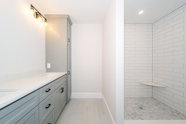 293 Bacon St A, Natick, MA 01760