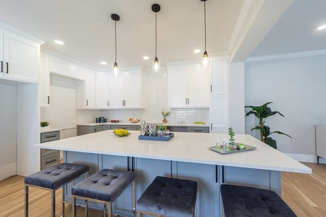 293 Bacon St A, Natick, MA 01760