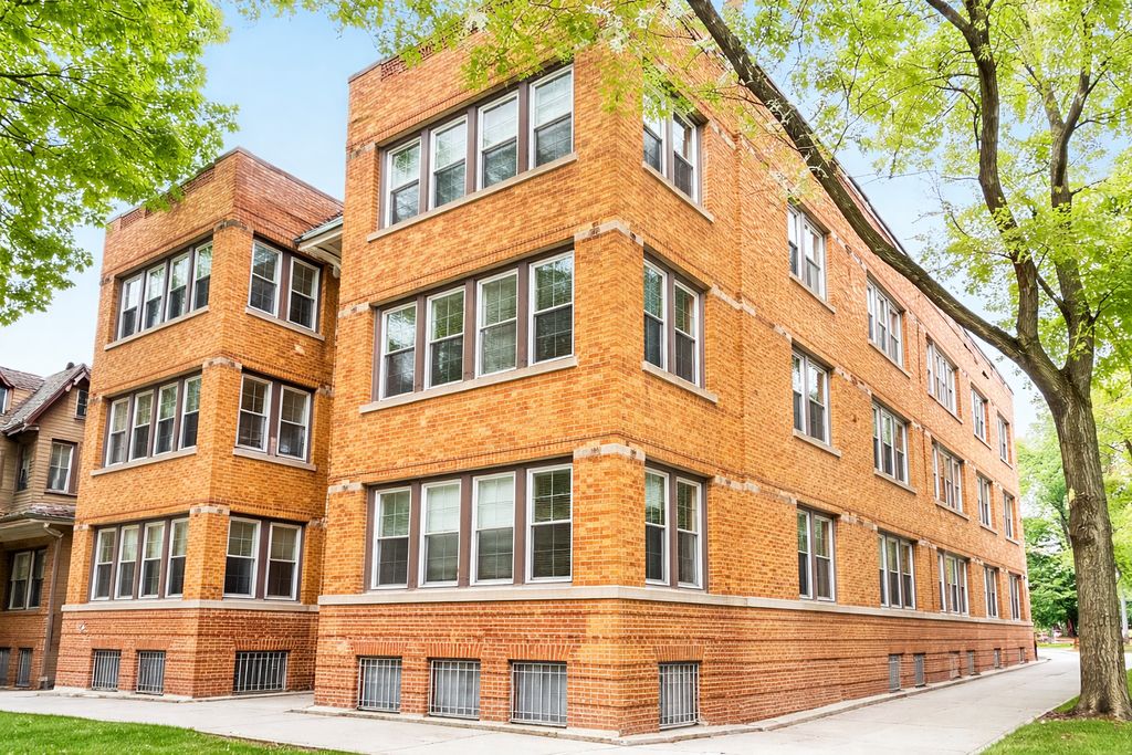 2302 W Sunnyside Avenue 2W, Chicago, IL 60625