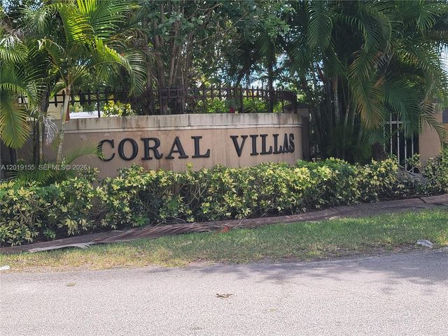15257 SW 138th Ct ., Miami, FL 33177
