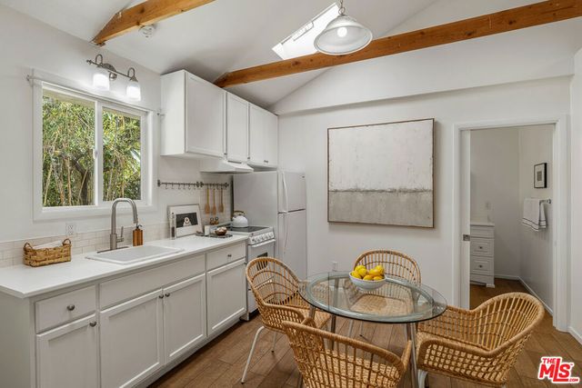 1955 Windover Road, Pasadena, CA 91107