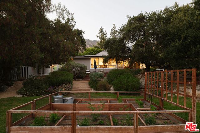 1955 Windover Road, Pasadena, CA 91107