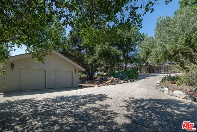 1955 Windover Road, Pasadena, CA 91107