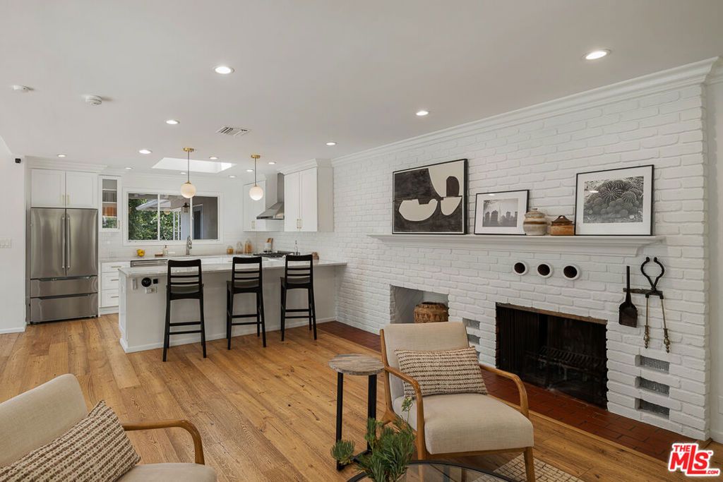 Image 18 of property listing at 1955 Windover Road, Pasadena, CA 91107