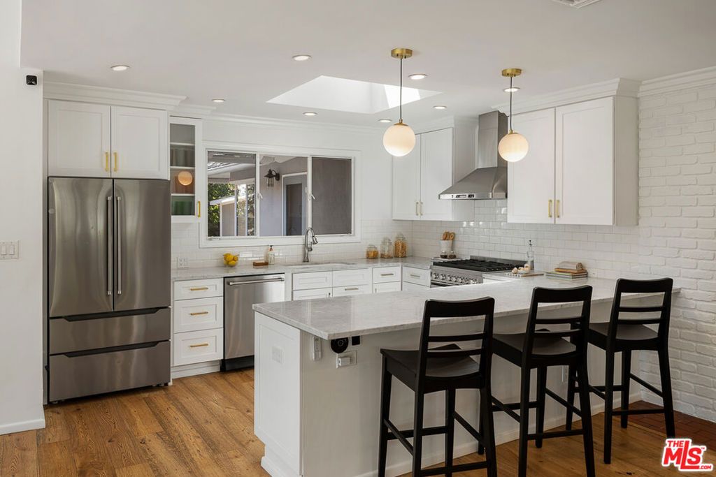 Image 19 of property listing at 1955 Windover Road, Pasadena, CA 91107