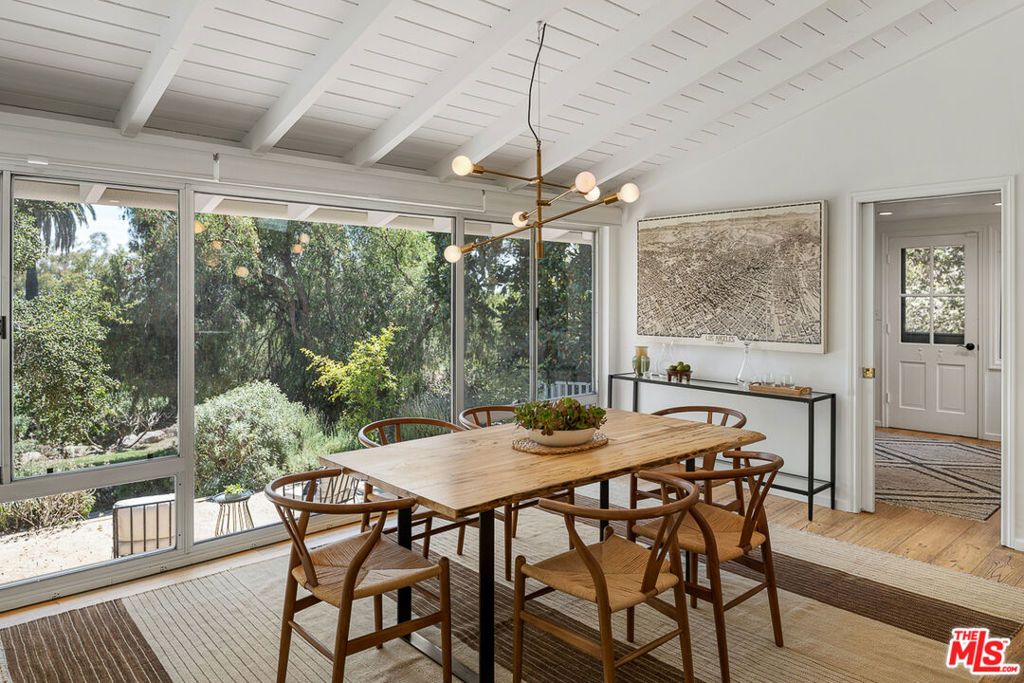 Image 26 of property listing at 1955 Windover Road, Pasadena, CA 91107