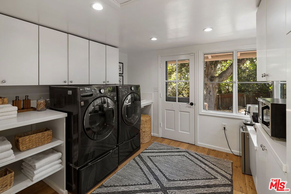 Image 27 of property listing at 1955 Windover Road, Pasadena, CA 91107