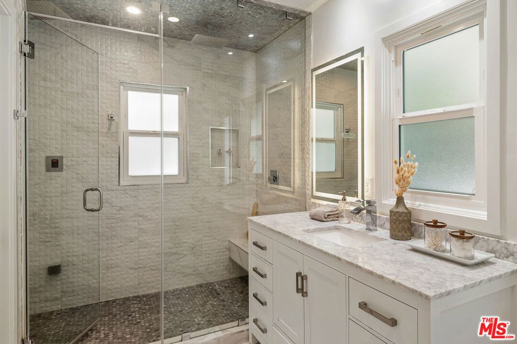 Image 35 of property listing at 1955 Windover Road, Pasadena, CA 91107
