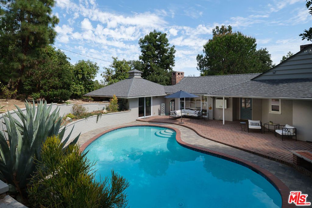 Image 47 of property listing at 1955 Windover Road, Pasadena, CA 91107