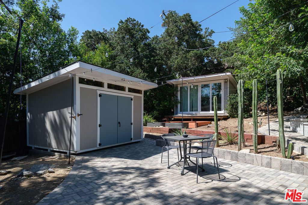 Image 52 of property listing at 1955 Windover Road, Pasadena, CA 91107