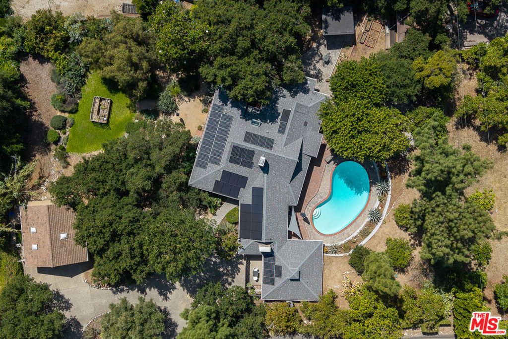 Image 61 of property listing at 1955 Windover Road, Pasadena, CA 91107
