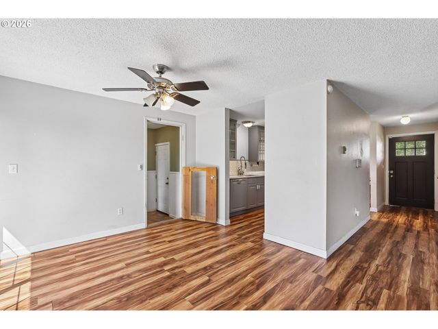 1759 Ne 24TH Ave, Hillsboro, OR 97124