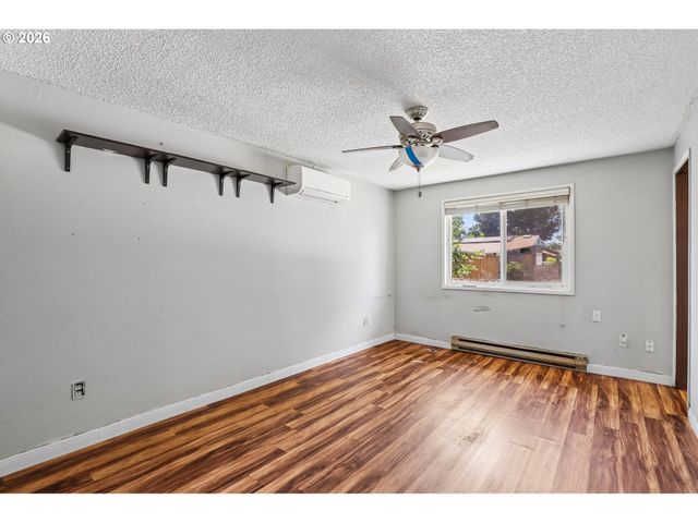 1759 Ne 24TH Ave, Hillsboro, OR 97124