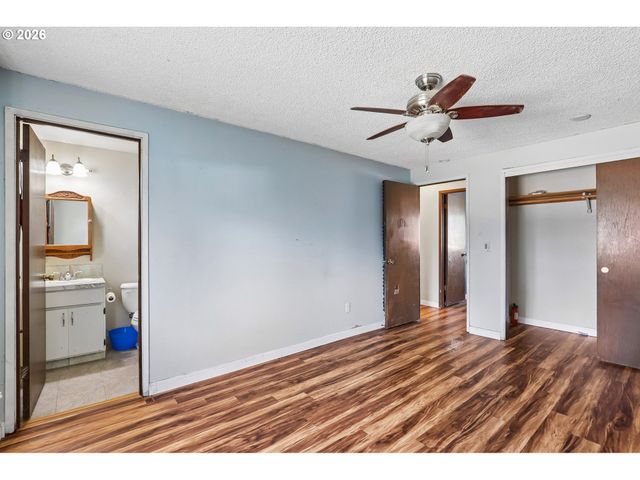 1759 Ne 24TH Ave, Hillsboro, OR 97124