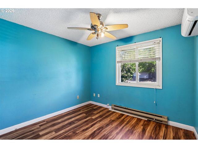 1759 Ne 24TH Ave, Hillsboro, OR 97124