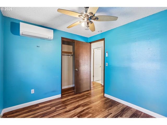 1759 Ne 24TH Ave, Hillsboro, OR 97124