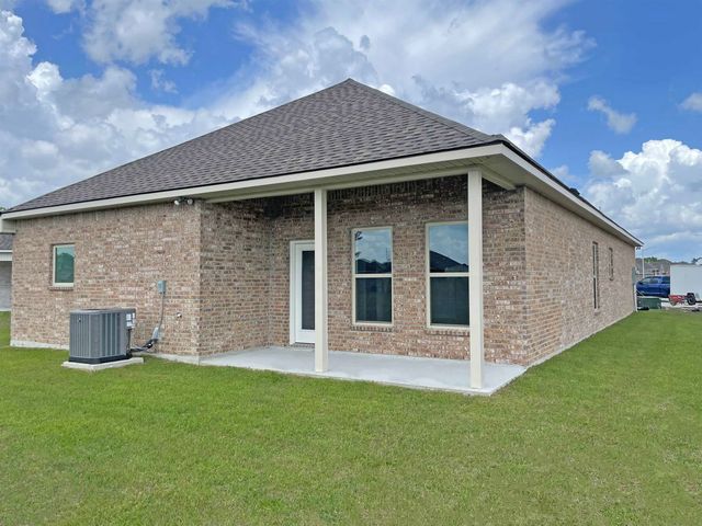 354 Rue Evangeline, Houma, LA 70364