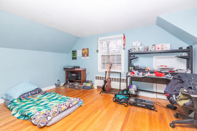 8 Hickory Hill Road, New Britain, CT 06052