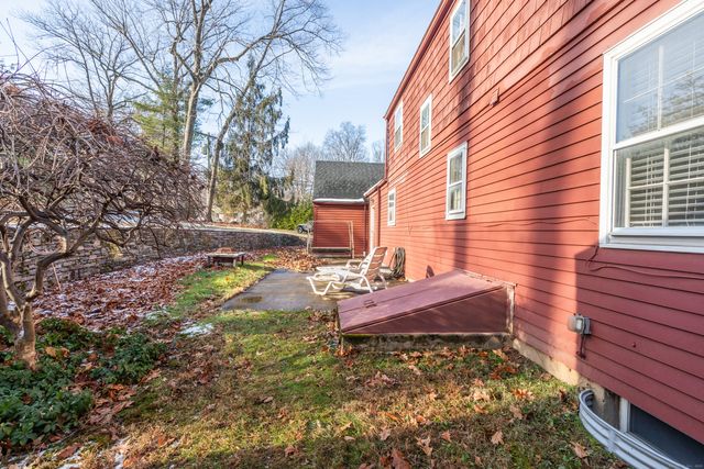 8 Hickory Hill Road, New Britain, CT 06052