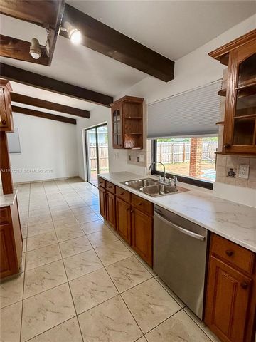 11041 SW 140th Ave, Miami, FL 33186