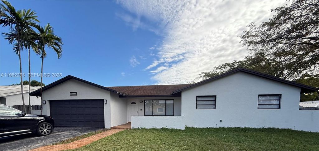 11041 SW 140th Ave, Miami, FL 33186