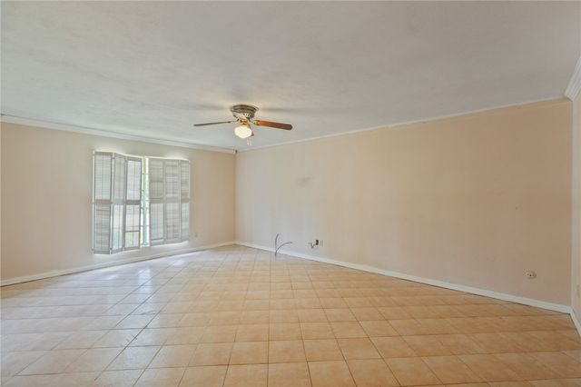 5445 Whitemarsh Dr, Corpus Christi, TX 78413