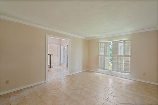 5445 Whitemarsh Dr, Corpus Christi, TX 78413