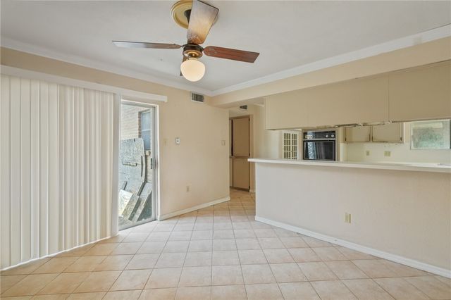 5445 Whitemarsh Dr, Corpus Christi, TX 78413