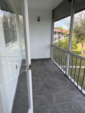 1400 NE 191st Street 308, Miami, FL 33179