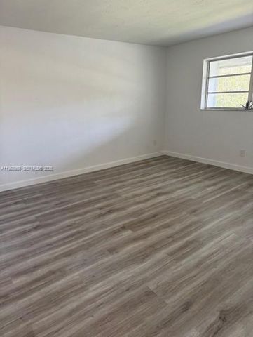 1400 NE 191st Street 308, Miami, FL 33179