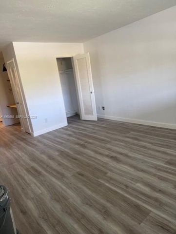 1400 NE 191st Street 308, Miami, FL 33179