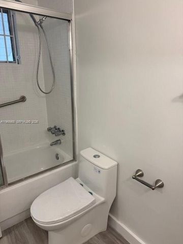 1400 NE 191st Street 308, Miami, FL 33179