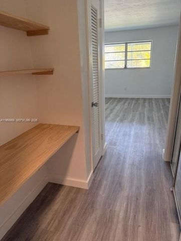 1400 NE 191st Street 308, Miami, FL 33179