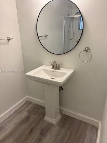 1400 NE 191st Street 308, Miami, FL 33179
