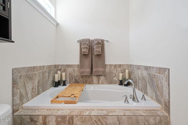 107 Ransomwood Drive, Apex, NC 27539